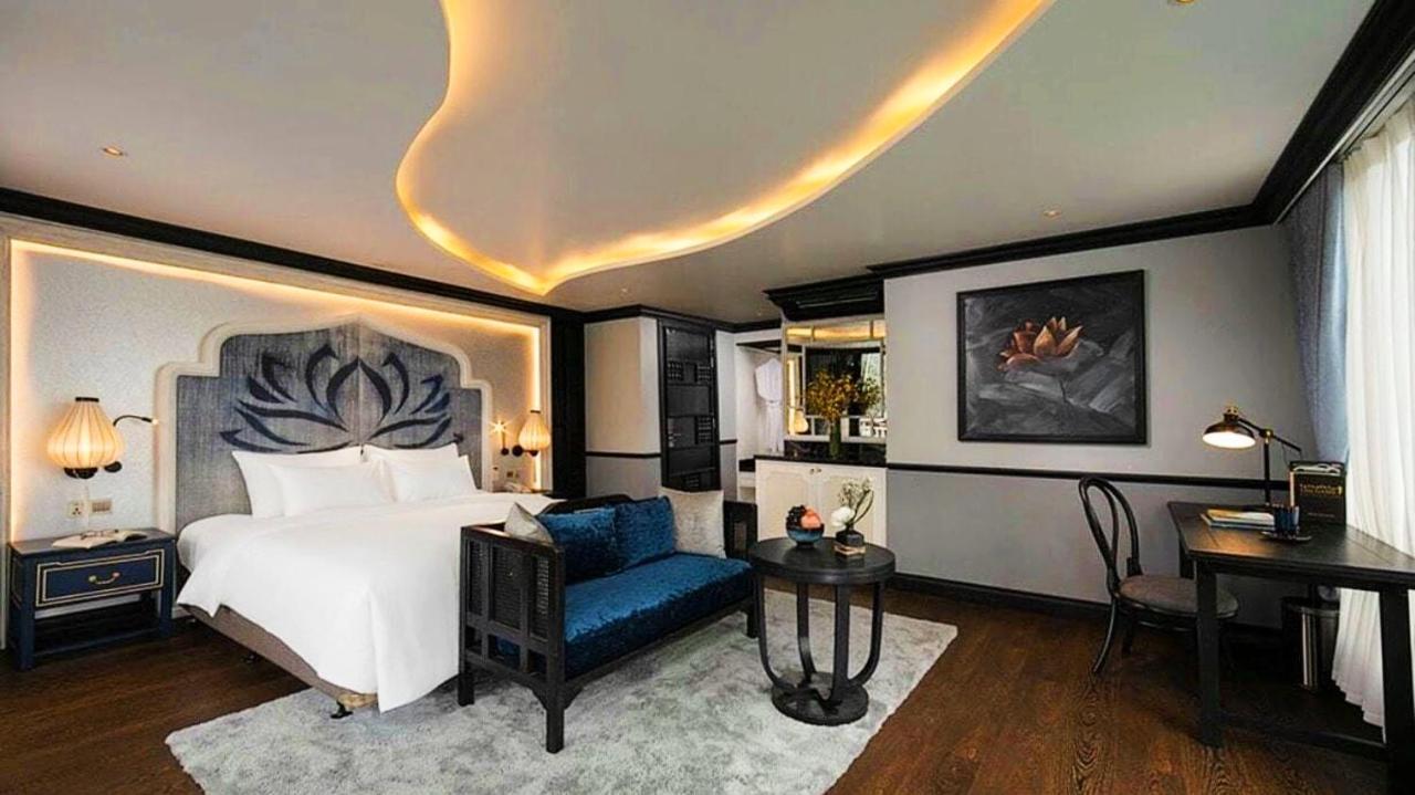 Lotus Elegance Cruise Hotel Ha Long Exterior photo