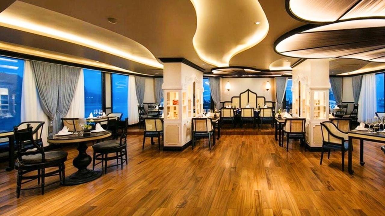Lotus Elegance Cruise Hotel Ha Long Exterior photo