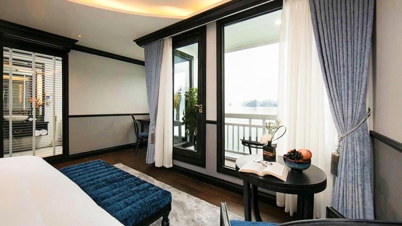 Lotus Elegance Cruise Hotel Ha Long Exterior photo