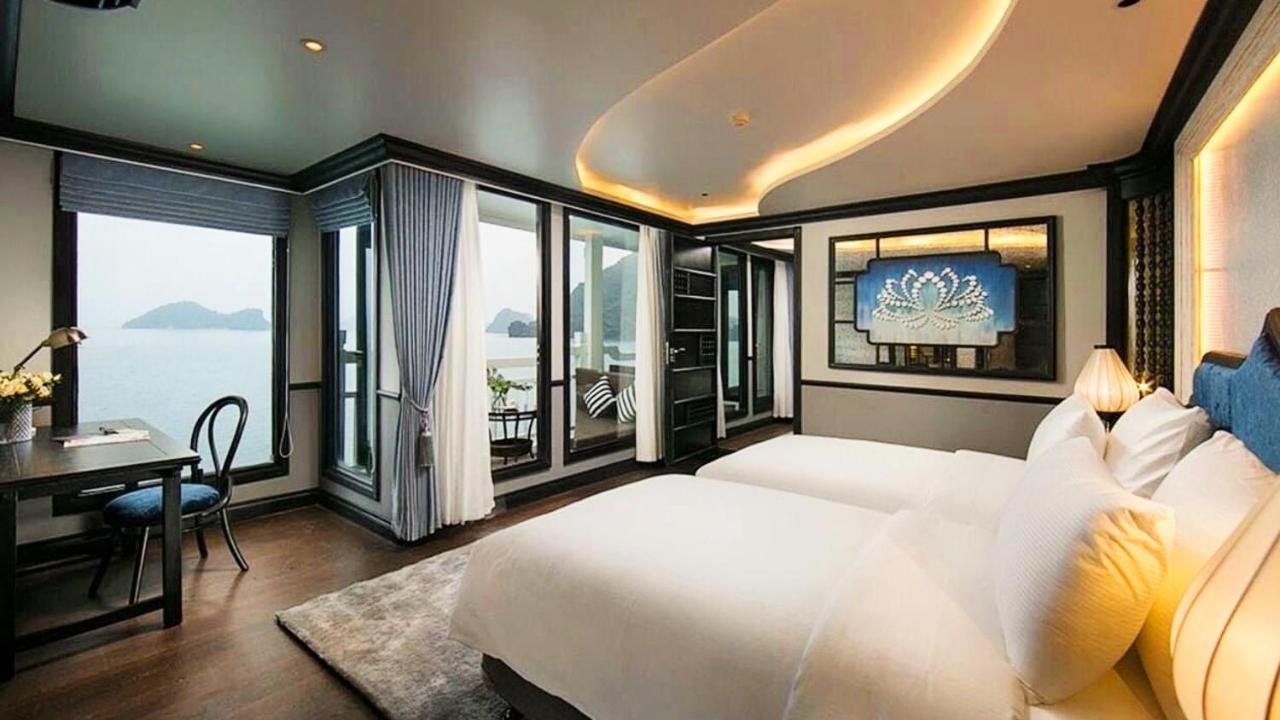 Lotus Elegance Cruise Hotel Ha Long Exterior photo